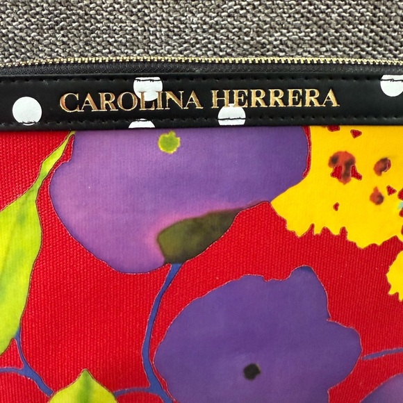 Carolina Herrera Red Floral Women's Makeup Bag Pouch New - Picture 6 of 12